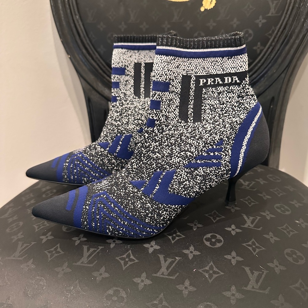 Prada Women's Black and Blue Knit Heels, Size 37